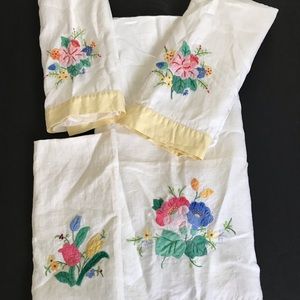 4 Vintage Tea Towels